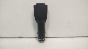 Автомобильное зарядное устройство USB от прикуривателя