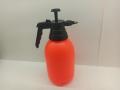 Распылитель-бутыль (опрыскиватель) для жидкостей 2,0 литра, цвет оранжевый